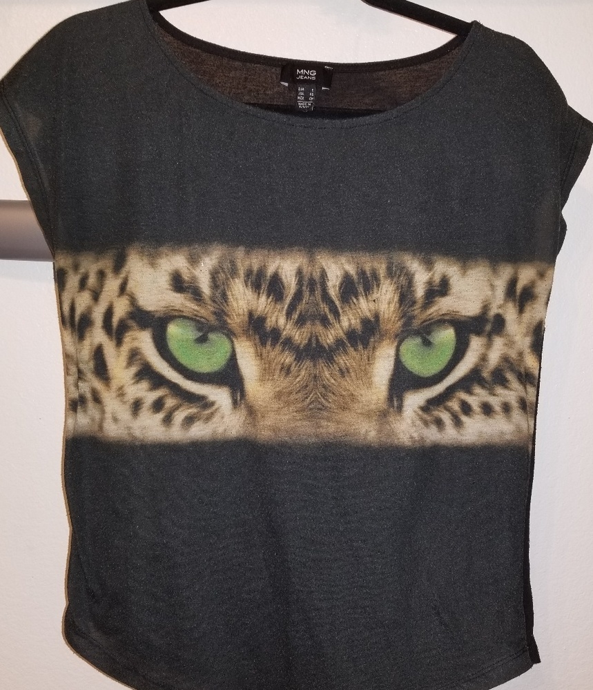 MNG cheetah graphic tee